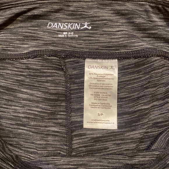 Danskin Capri Leggings - Picture 4 of 4